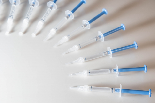 歯科医院で行うホワイトニングの種類について