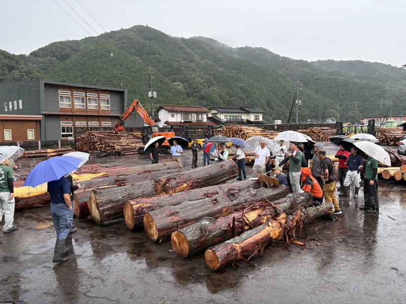 真庭木青特市（素材の部）