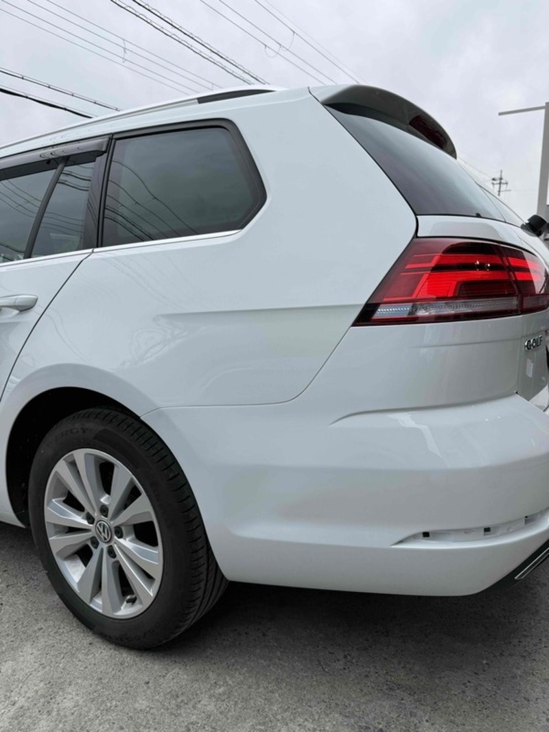 フォルクスワーゲンゴルフヴァリアントの事故修理