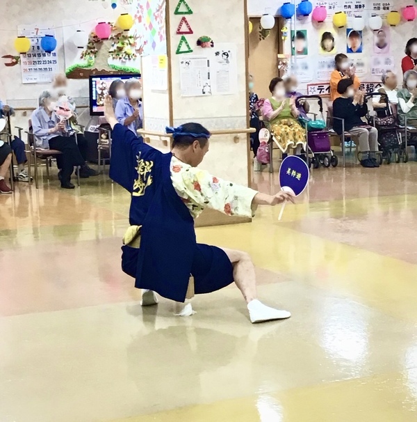 慰問「阿波踊り」