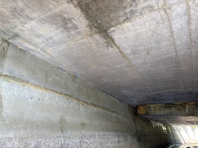 大石橋_①ひび割れ注入工_施工前