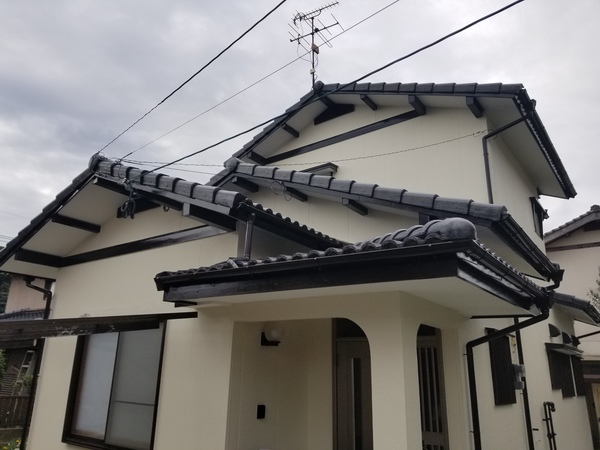 エクステリア工事　瓦塗装工事