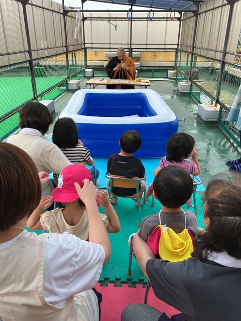 プール開きの安全祈祷