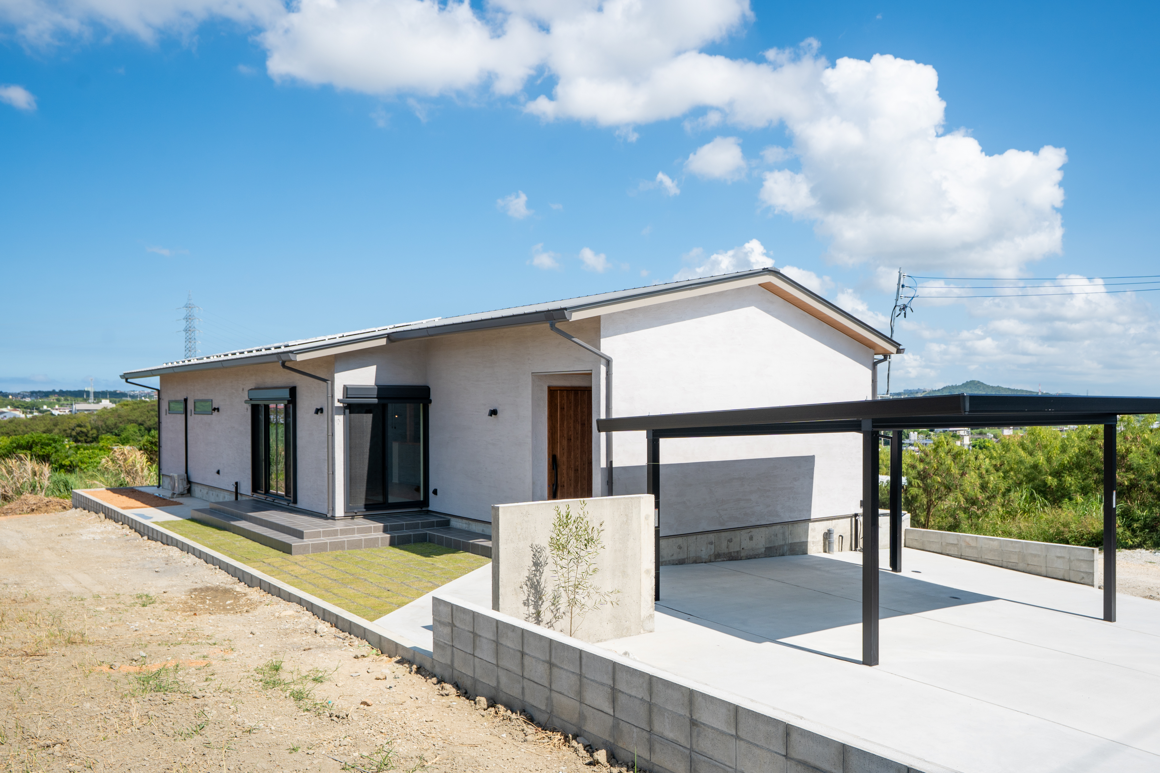 呼吸する自然素材の住まい