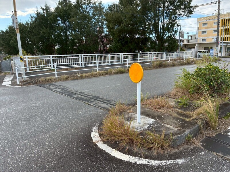 糸満市　高欄・ガードパイプ・視線誘導標復旧