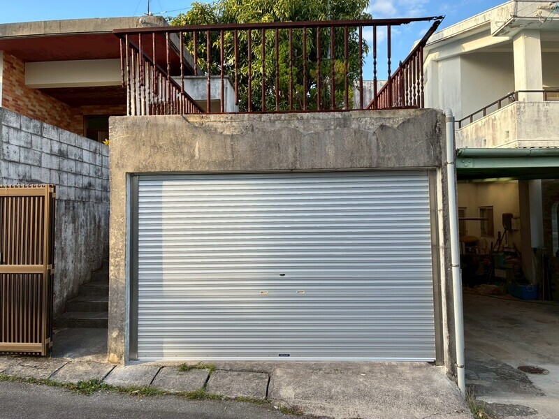 沖縄市　シャッター復旧