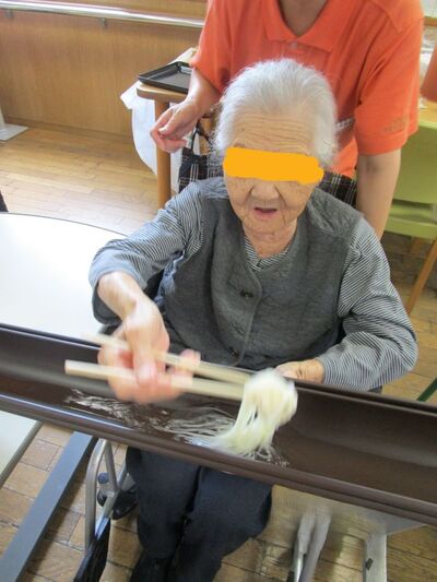 流しそうめん