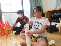 R06/06/25カプラ、紙コップ、ドミノ、遊び