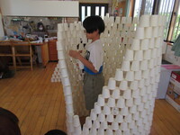 R06/06/25カプラ、紙コップ、ドミノ、遊び