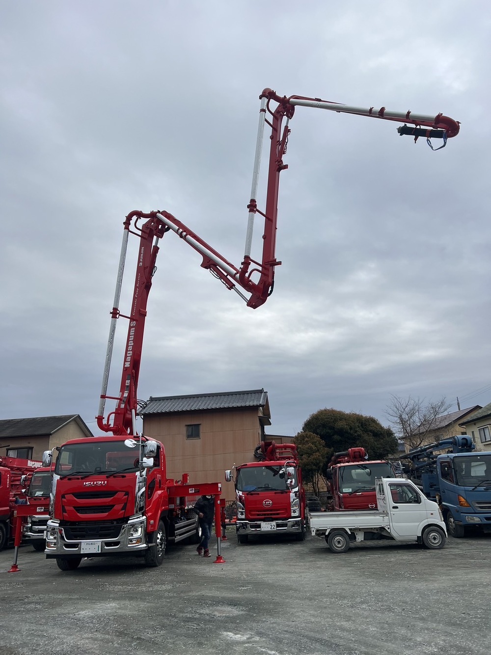 保有車両｜静岡・愛知のコンクリートポンプ車・コンクリート打設なら