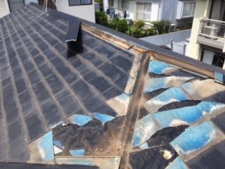 【横浜市港北区での雨漏りの修理】屋根の状態②