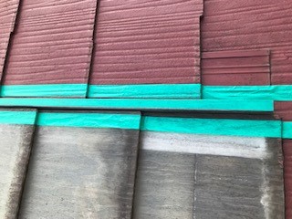 【横浜市瀬谷区での雨漏りの修理】対策工事①マスキングの様子3