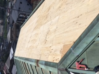 【横浜市泉区での雨漏りの修理】屋根の下地の造作①