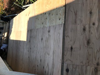 【横浜市保土ヶ谷区での雨漏りの修理】下地の合板