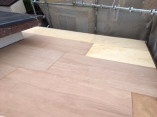 【横浜市保土ヶ谷区での雨漏りの修理】下地補正②