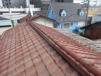 棟瓦の整列工事が完了し綺麗になった屋根