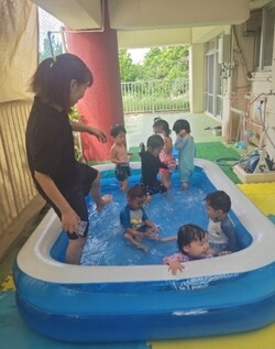 プールあそび04