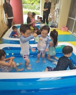 プールあそび02