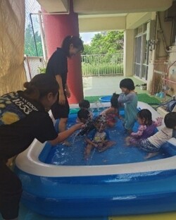 プールあそび05