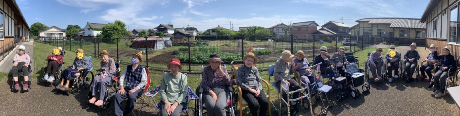 ゆめさとの生活は一日一日を大切にみんなで協力しながら楽しく暮らしています。 ゆめさとの生活は一日一日を大切にみんなで協力しながら楽しく暮らしています。