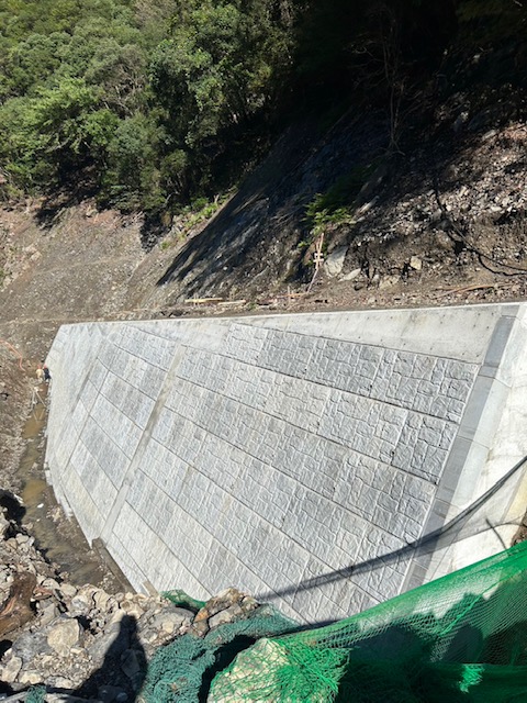 川内川砂防激甚災害対策特別緊急(2号堰堤)工事