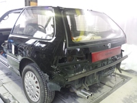 もう旧車なんですよね…、ホンダの名車？ＥＦ３シビックです(^_-)-☆<br />
オールペイント完了しました(^^♪<br />
今年で２６年目の車体ですがまだまだ頑張れそうですね(^^)/<br />
古くなった塗装ややれた外装も味の一つですが、やっぱりキレイなのが１番(^^♪<br />
いつでもどんな車でも全塗装しますよ(^^)/<br />
ぜひお問合せ下さい(^_-)-☆