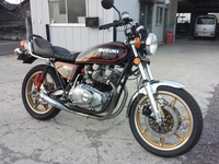 もう何年もの期間、当店にてレストア～カスタム～メンテナンスetc、おまかせ頂いてる１台です(^^♪<br />
オーナー様は何台も所有されてる方ですが、この１台が長くお気に入りの車両だそうで(^_-)-☆<br />
これからも末永くお付き合いお願い致します(^^♪