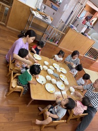食べる気まんまんです。しまばなな組さん