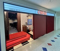 那覇空港内 ファミンチュシアター