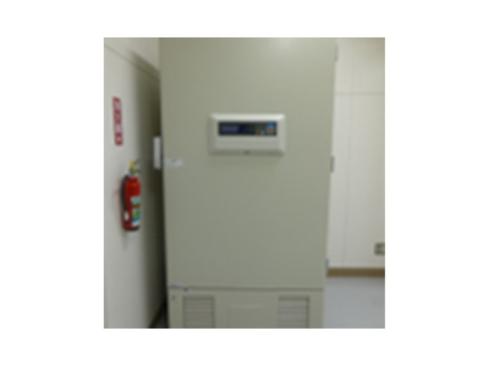 -80℃超低温フリーザー