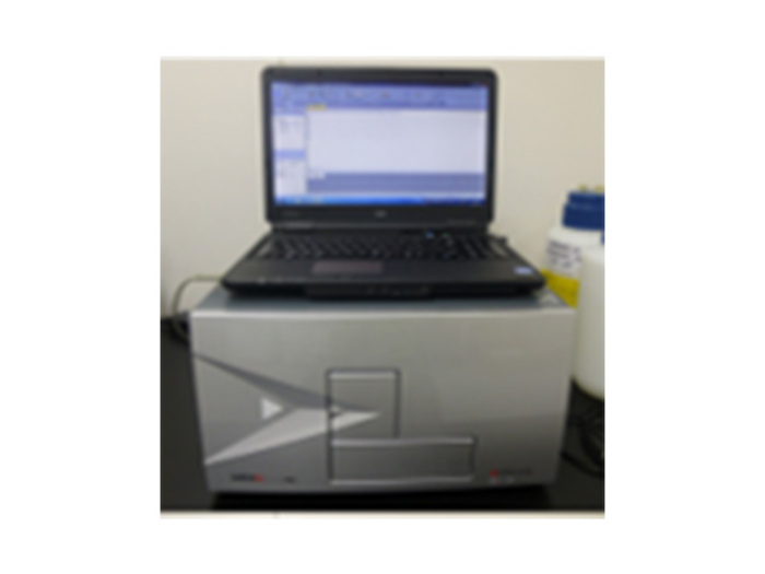 マイクロプレートリーダー