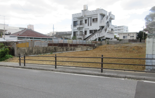嘉手納町 嘉手納  売土地